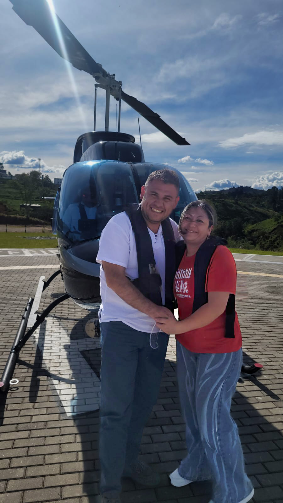 Ivan & Lorena - Helicoptero