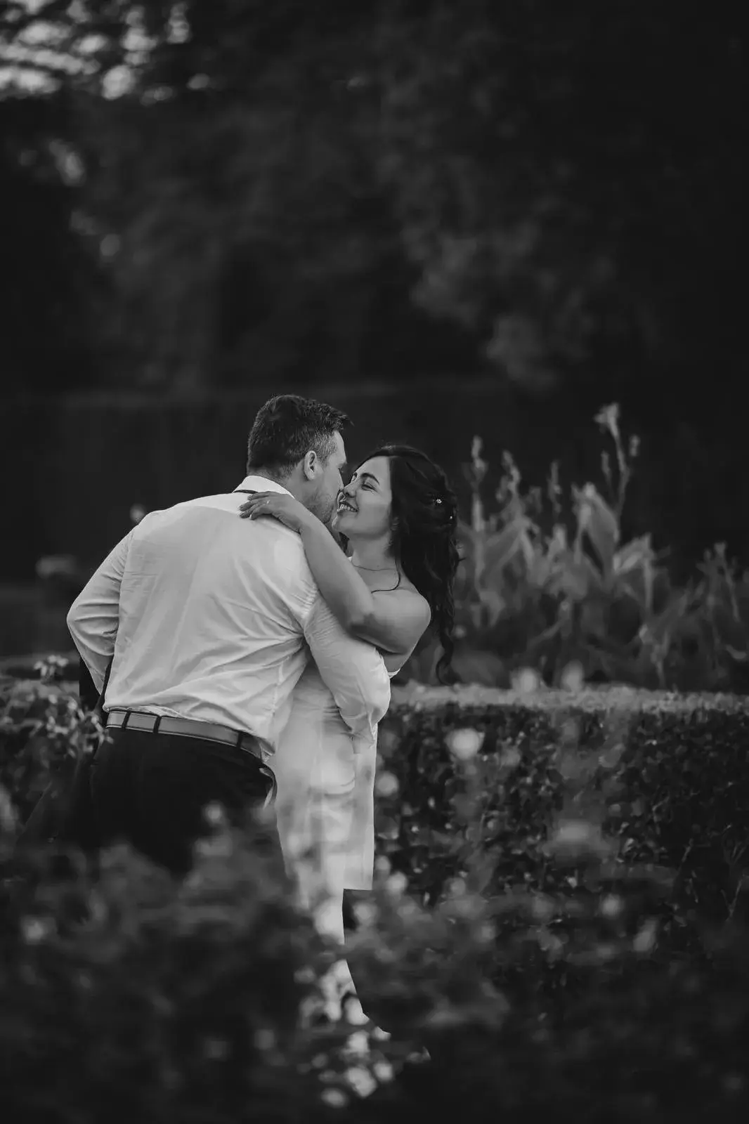 Erika & Fran 1_11zon